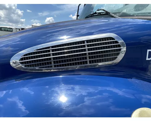 FREIGHTLINER M2 106 Hood Vent