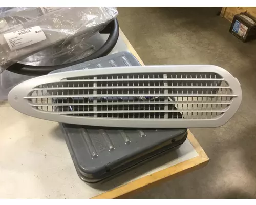 FREIGHTLINER M2 106 Hood