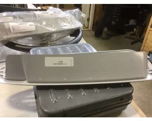 FREIGHTLINER M2 106 Hood