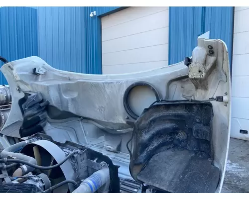 FREIGHTLINER M2-106 Hood