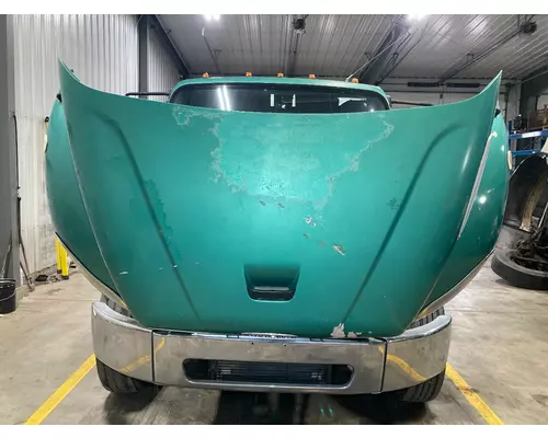 FREIGHTLINER M2-106 Hood