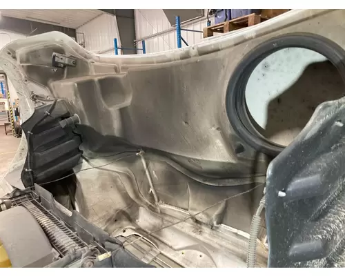 FREIGHTLINER M2-106 Hood