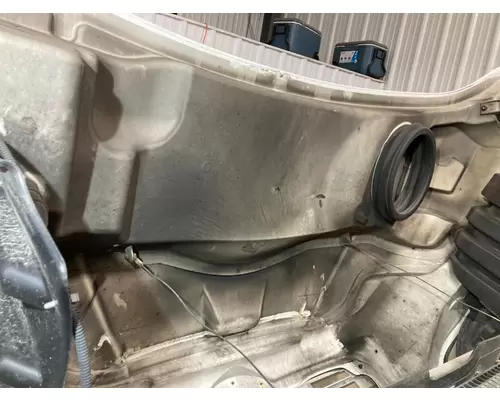 FREIGHTLINER M2-106 Hood