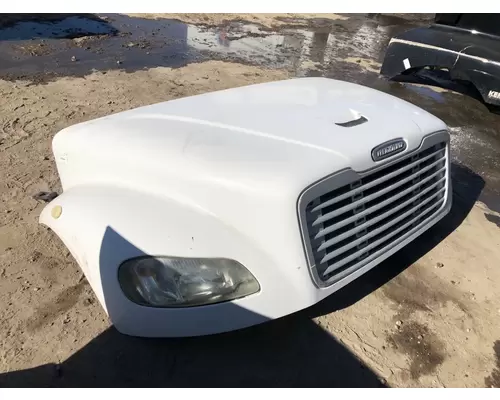 FREIGHTLINER M2-106 Hood