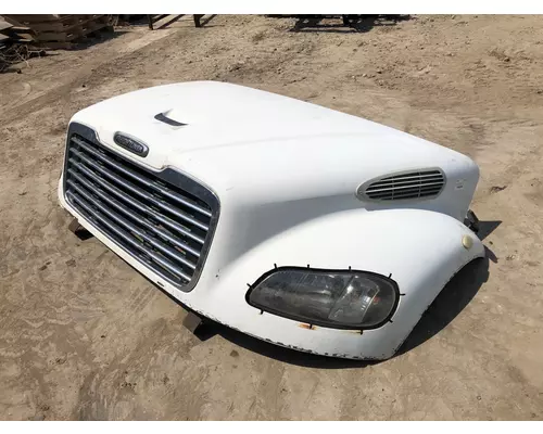 FREIGHTLINER M2-106 Hood