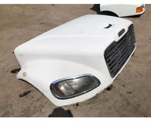 FREIGHTLINER M2-106 Hood