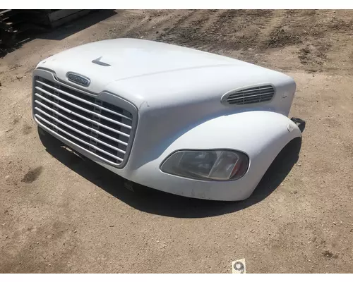 FREIGHTLINER M2-106 Hood