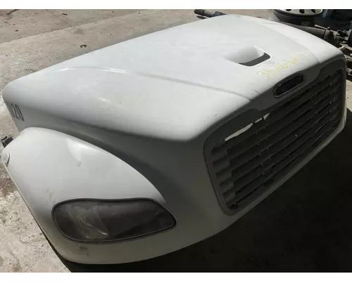 FREIGHTLINER M2-106 Hood