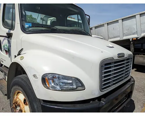 FREIGHTLINER M2 106 Hood