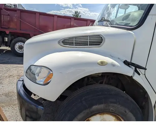 FREIGHTLINER M2 106 Hood