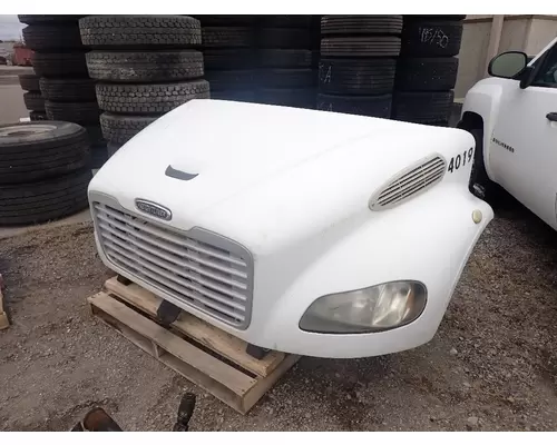 FREIGHTLINER M2-106 Hood