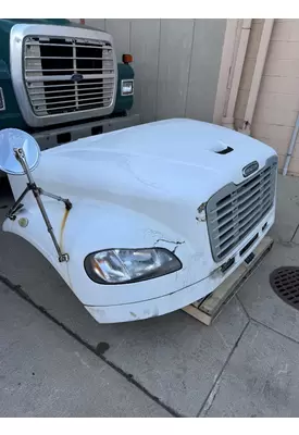 FREIGHTLINER M2-106 Hood