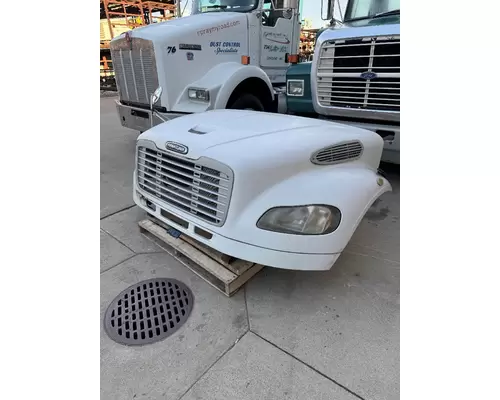 FREIGHTLINER M2-106 Hood