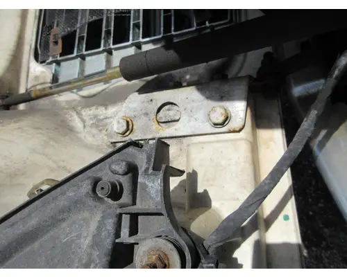 FREIGHTLINER M2-106 Hood