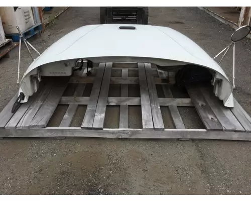 FREIGHTLINER M2-106 Hood