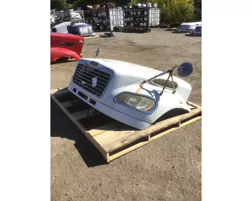 FREIGHTLINER M2-106 Hood