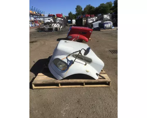 FREIGHTLINER M2-106 Hood
