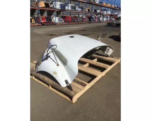 FREIGHTLINER M2-106 Hood