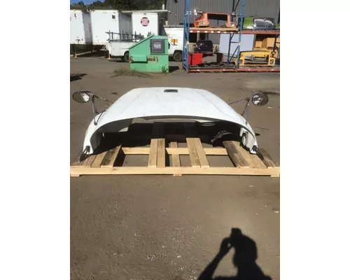 FREIGHTLINER M2-106 Hood