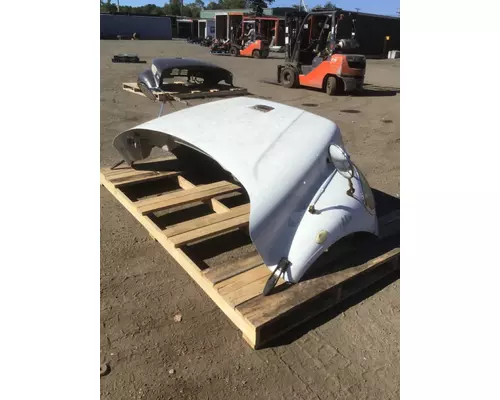 FREIGHTLINER M2-106 Hood