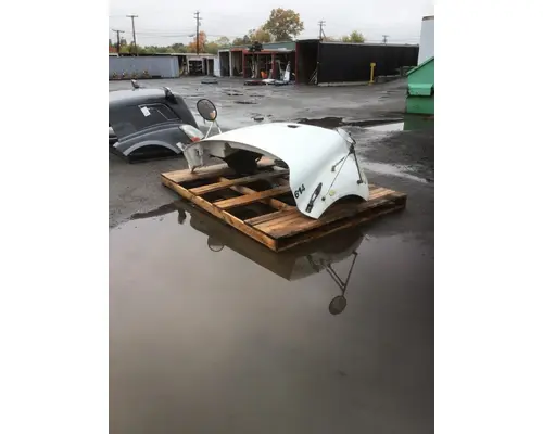 FREIGHTLINER M2-106 Hood