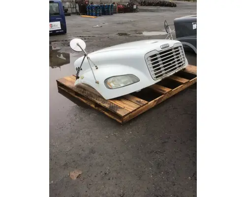 FREIGHTLINER M2-106 Hood