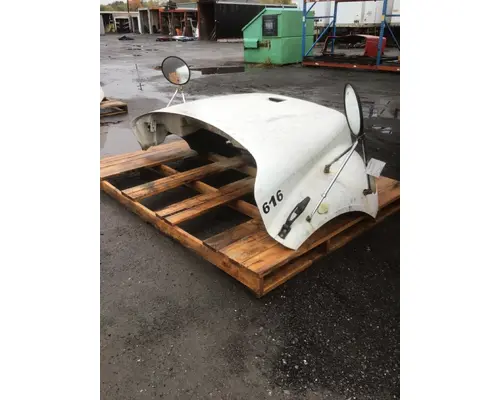 FREIGHTLINER M2-106 Hood