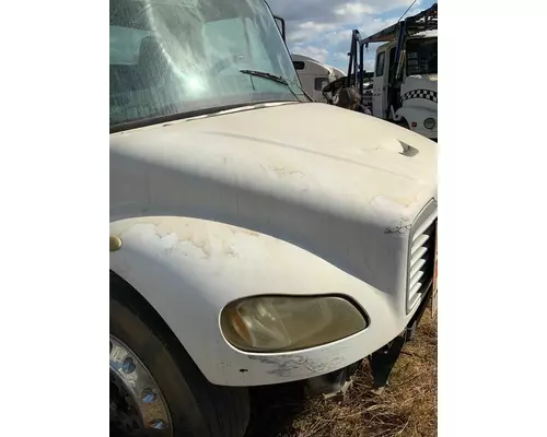 FREIGHTLINER M2 106 Hood