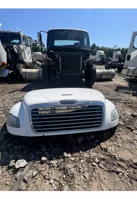 FREIGHTLINER M2 106 Hood