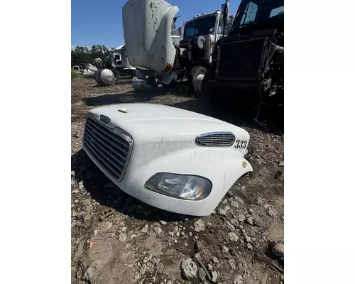 FREIGHTLINER M2 106 Hood