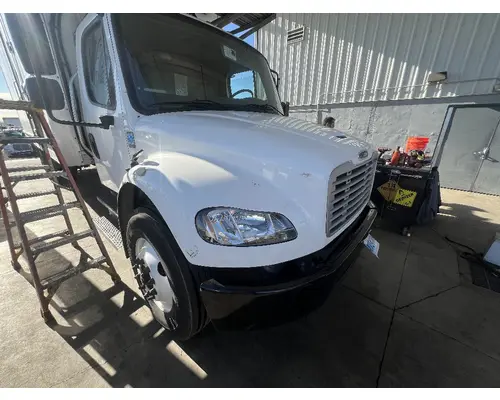 FREIGHTLINER M2 106 Hood