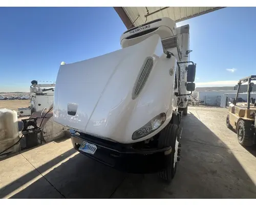 FREIGHTLINER M2 106 Hood