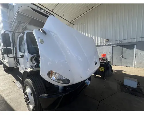 FREIGHTLINER M2 106 Hood