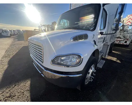 FREIGHTLINER M2 106 Hood