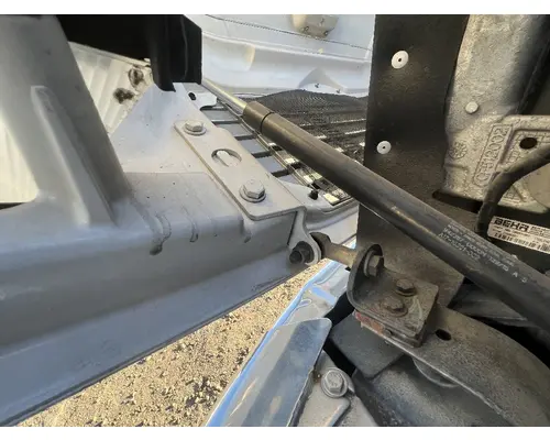 FREIGHTLINER M2 106 Hood