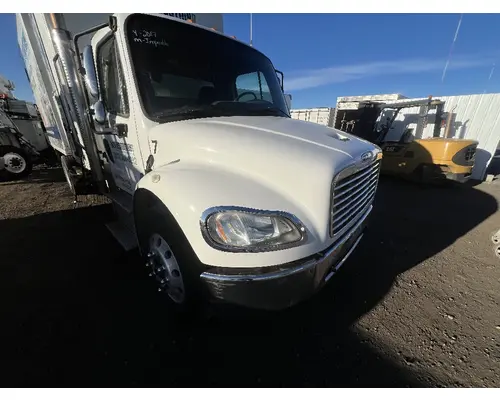 FREIGHTLINER M2 106 Hood