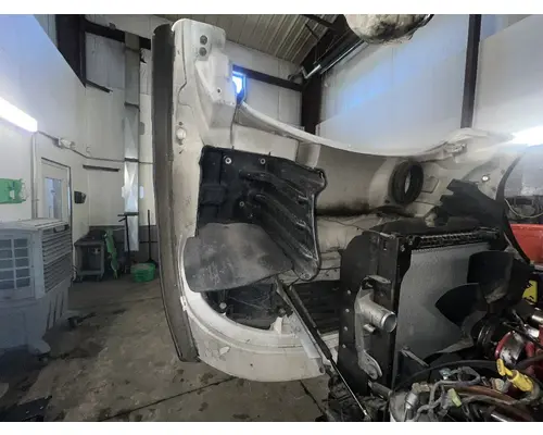 FREIGHTLINER M2 106 Hood