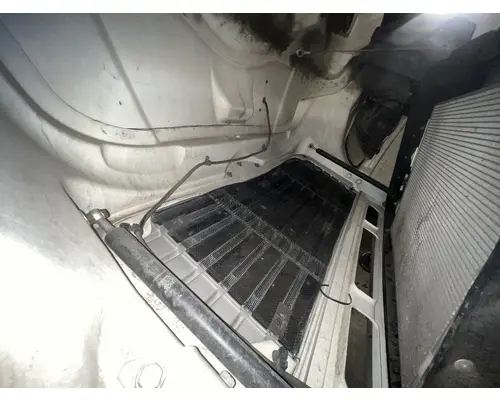 FREIGHTLINER M2 106 Hood