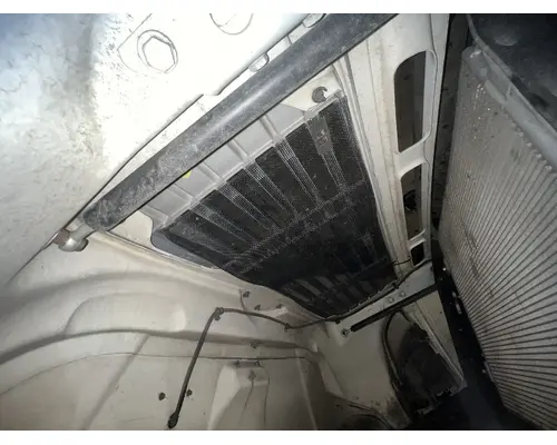 FREIGHTLINER M2 106 Hood