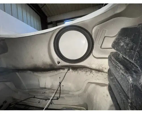 FREIGHTLINER M2 106 Hood