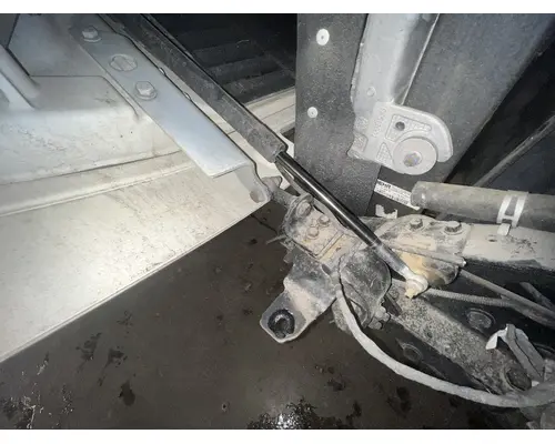 FREIGHTLINER M2 106 Hood