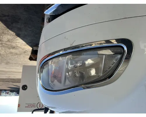 FREIGHTLINER M2 106 Hood