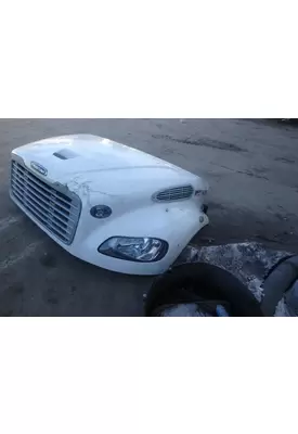 FREIGHTLINER M2 106 Hood