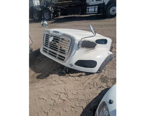 FREIGHTLINER M2-106 Hood