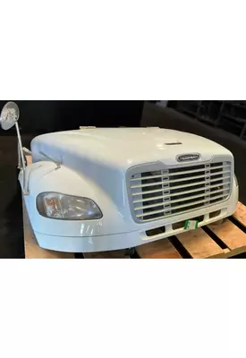 FREIGHTLINER M2 106 Hood