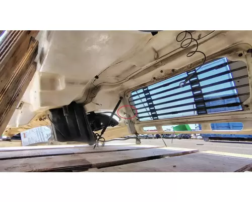 FREIGHTLINER M2 106 Hood