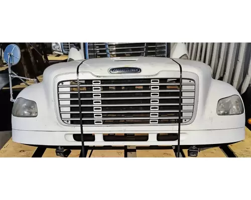 FREIGHTLINER M2 106 Hood
