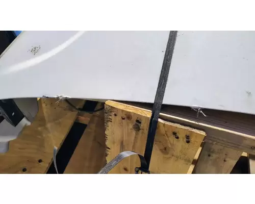 FREIGHTLINER M2 106 Hood