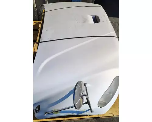 FREIGHTLINER M2 106 Hood