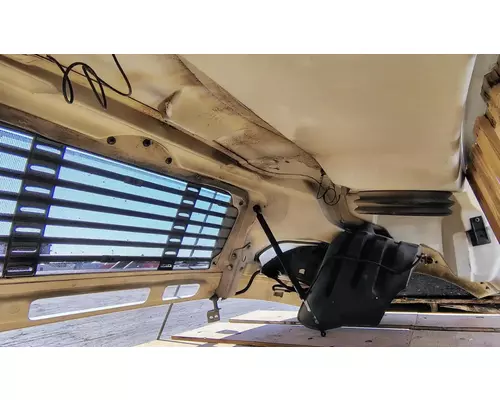 FREIGHTLINER M2 106 Hood